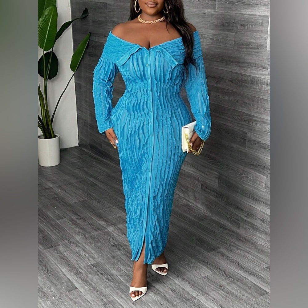 Temptress Off-Shoulder Maxi - Picture 8 of 9